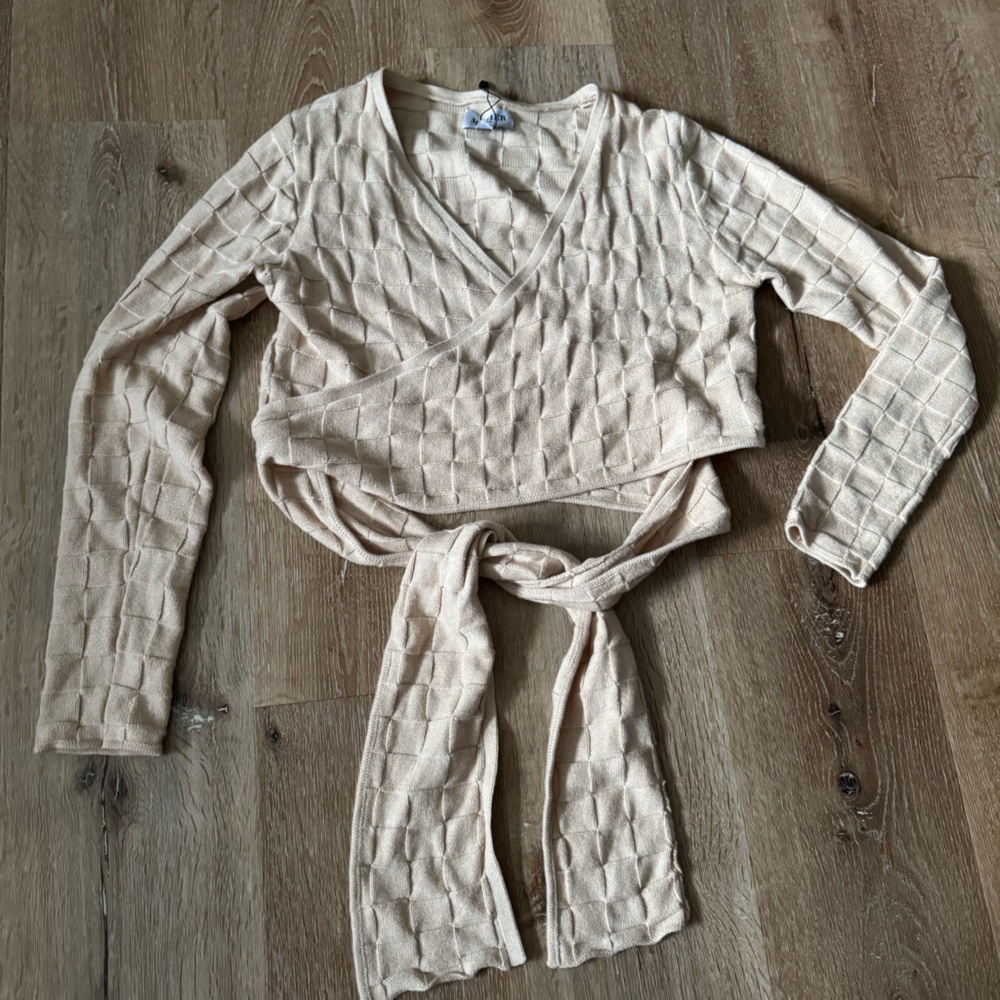 Musier Paris Cream Textured‎ Wrap Knit Top Size 38/M